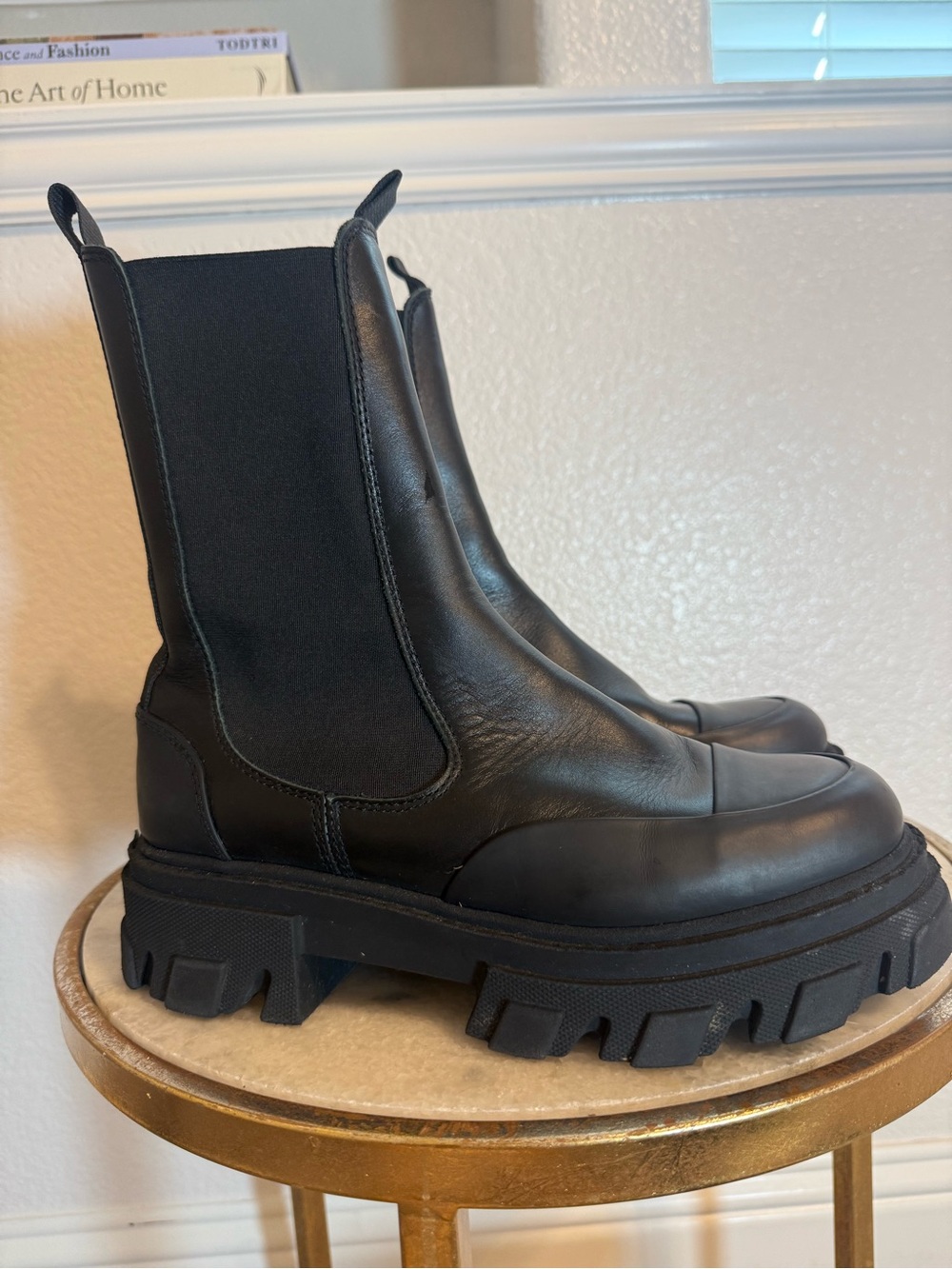 Ganni Logo Leather Chelsea Boots - Picture 6 of 12